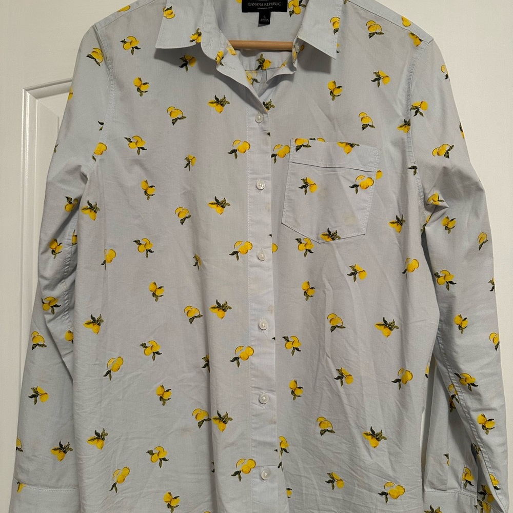 Ladies Beautiful button down shirt